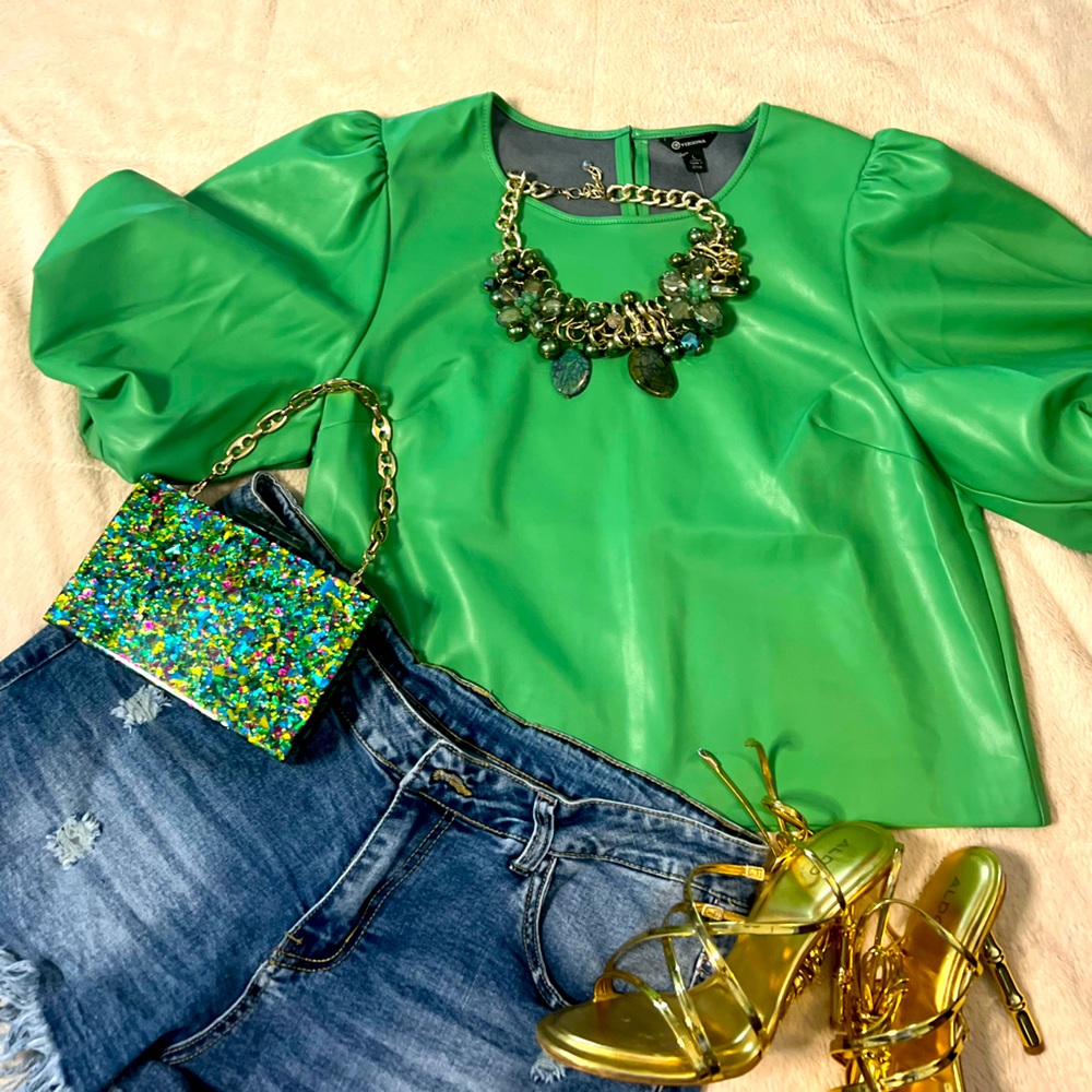 Versona; Faux leather, puffy sleeve top